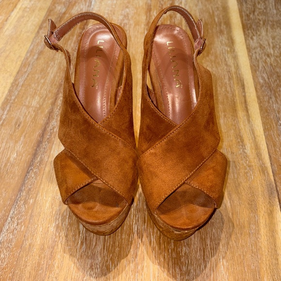 Liliana Women's Brown Suede Wedge Sandals - Picture 3 of 5